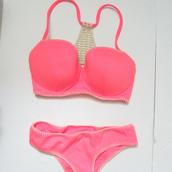 swimsuit top size 34ddd